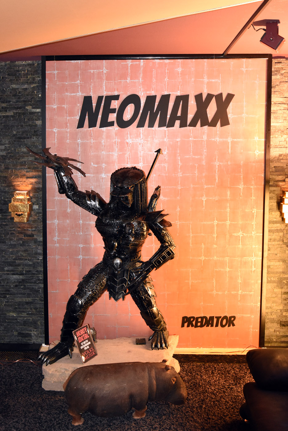 R Neomax Web.jpg R Neomax Web.jpg